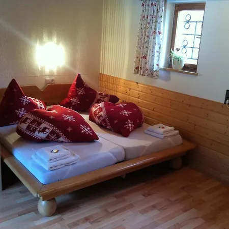 Hexahuesle Wald am Arlberg